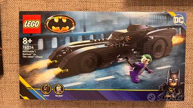 LEGO 76224 – Batmobile: Batman vs. The Joker Chase