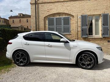ALFA ROMEO Stelvio 2.2 t Veloce Q4 210cv
