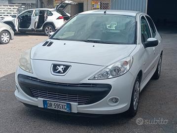 Peugeot 206 + 1.1 2009  perfetta x neo patentati 