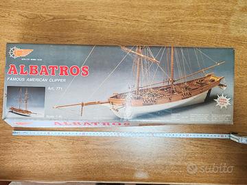 scatola montaggio nave