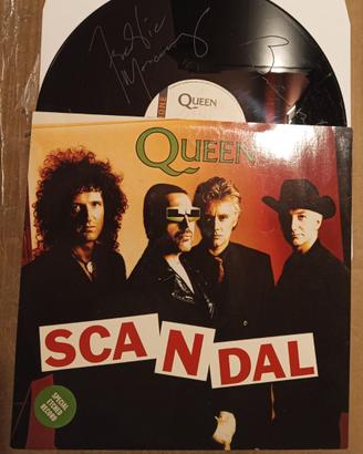 QUEEN SCANDAL Vinile 12 inciso UK 1991