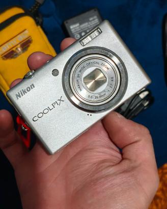Nikon COOLPIX S570