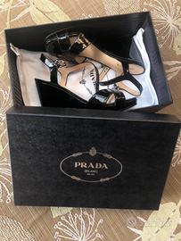 Sandali in Vernice “PRADA”
