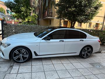 BMW 730