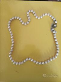 Collane di perle vintage di bigiotteria