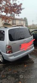 hyundai trajet 2005