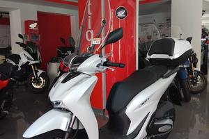Honda SH 125 KM ZERO DEL 10/2025 a 48euro al mese 