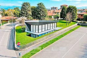 Villa di 288 m² con 4 locali e box auto doppio a M