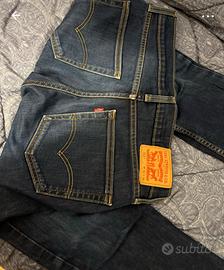 Elvis 511 uomo: carattere, stile e comfort