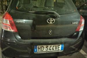 Toyota Yaris 5 porte  anno 2010