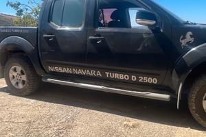 Nissan Navarra D 40