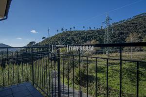 3 LOCALI CON POSTO AUTO