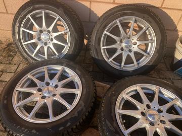4 Gomme Invernali PIRELLI + 4 cerchi in lega 16"
