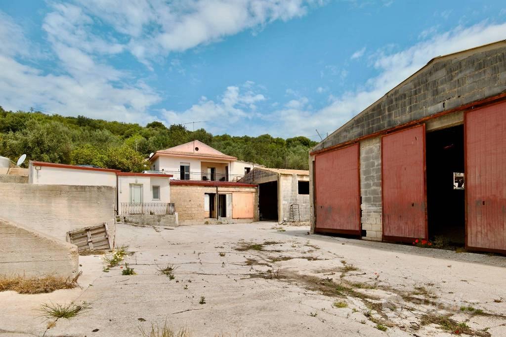 Rustico / Casale di 132 m² con 4 locali a Ragusa - Vista 4
