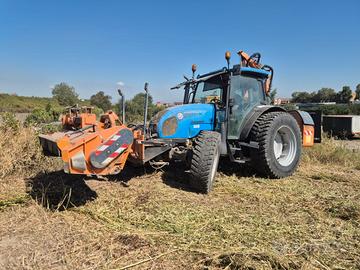 Trattore Landini PowerFarm 100 con trince