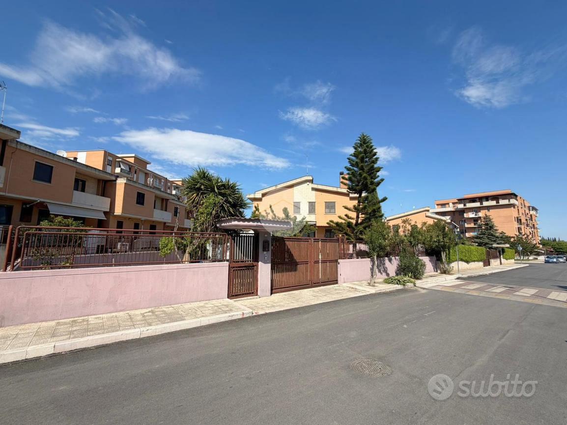 Casa – Lucera, Contrada Percettore - Vista 2