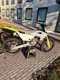 Husqvarna FC 450 - 2023