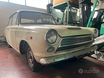 Ford Cortina