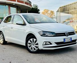 Volkswagen Polo 2021 1.0 benzina Comfortline BlueM