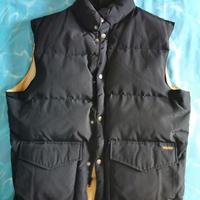 Smanicato in piuma Woolrich colore nero.