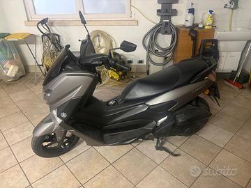 Yamaha NMax 125