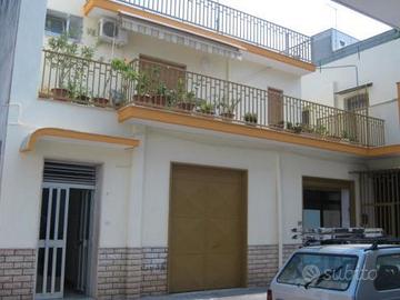 2 Camere in appartamento - Grottaglie