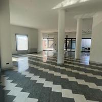 NEGOZIO A MARTELLAGO