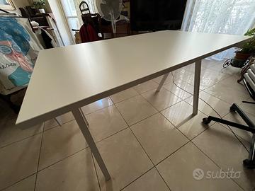 SCRIVANIA BIANCO 120x70 TROTTEN IKEA