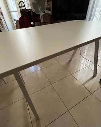 SCRIVANIA BIANCO 120x70 TROTTEN IKEA