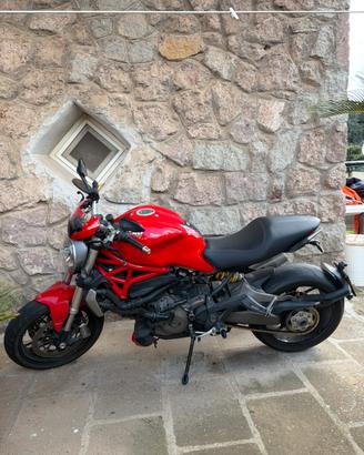 Ducati Monster 1200
