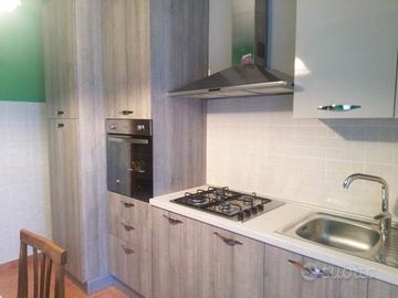 cucina pari al nuovo