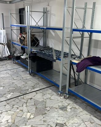 scaffali per azienda