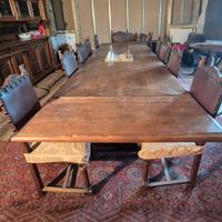 GRANDE TAVOLO DA PRANZO ANTICO CON SEDIE