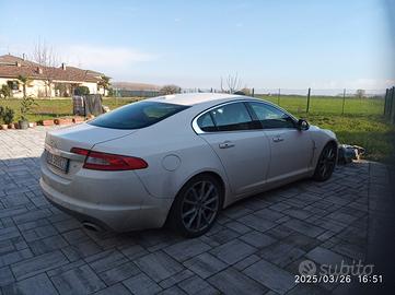 Jaguar xfs portfolio 3.0 diesel biturbo