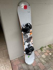 Tavola Snowboard Con Attacchi