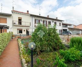 CASA SEMINDIPENDENTE A CASALE MONFERRATO
