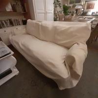 Due divani in piumino d'oca, con copridivani