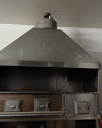 Attrezzatura ristorante braceria