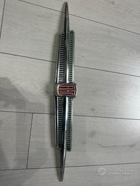 Fregio anteriore Fiat 850