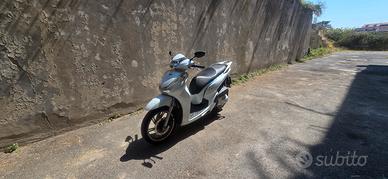 Honda sh 300 2018