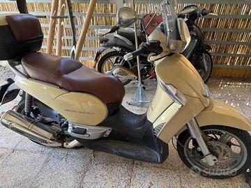 Aprilia scarabeo 500