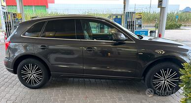 Audi q5 s tronic quattro 170cv diesel perfetta