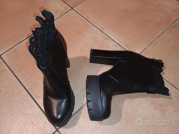 Stivali donna vari modelli