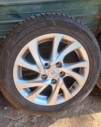 cerchi in lega 16 toyota auris immacolati