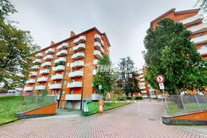 Appartamento a Milano Via Luigi Sordello 3 locali