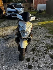 Kymco super 8