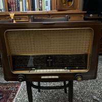 Radio con giradischi vintage