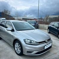 Volkswagen Golf 1.6 TDI 115 CV 5p. -CARPLAY-LED