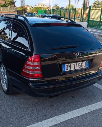 C30 AMG Mercedes w203