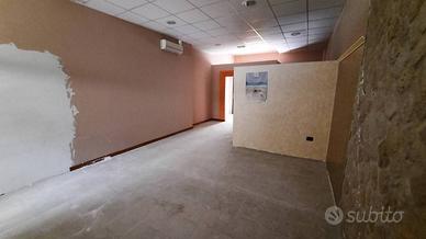 Immobile di 63 m² con 1 locale a Latina